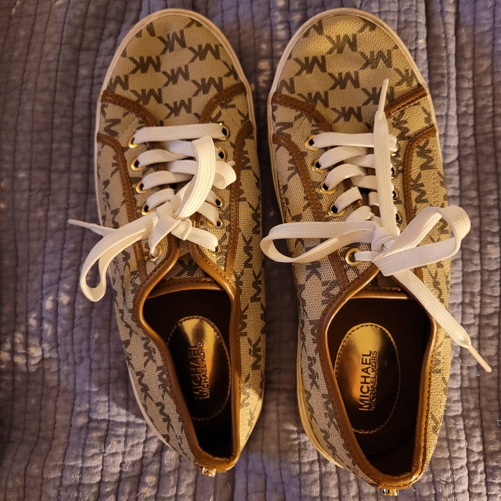Michael Kors barely used shoes. Worn no more than 5 times